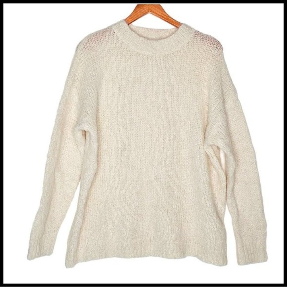 Chu White Gold Shimmer Fuzzy‎ Sweater Soft XL